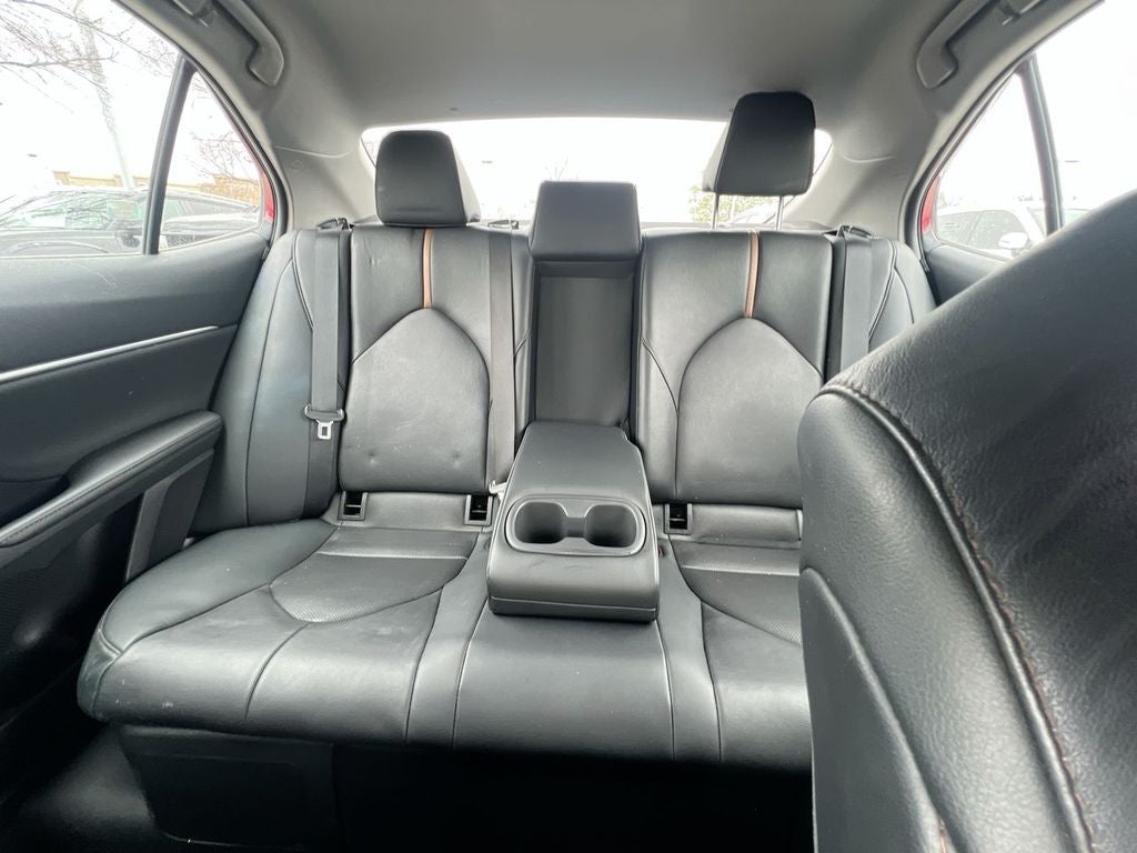 2020 Toyota Camry Hybrid Hybrid XLE