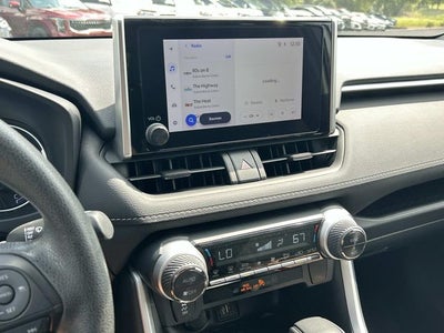 2025 Toyota RAV4 Hybrid XLE