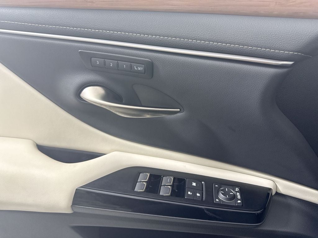 2025 Lexus ES 350 Premium