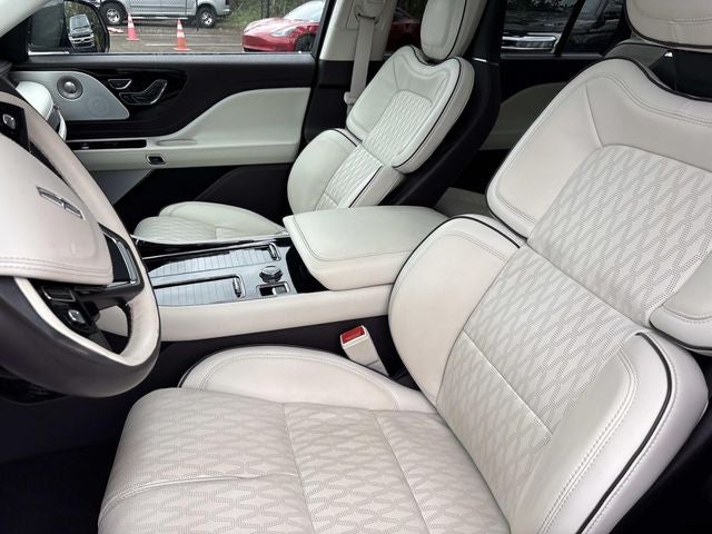 2024 Lincoln Aviator Black Label