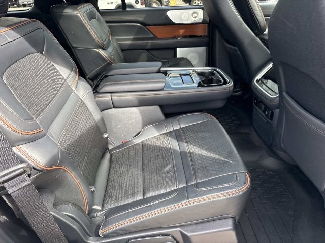 2024 Lincoln Navigator Black Label