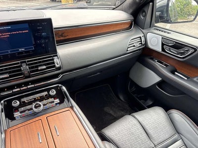 2024 Lincoln Navigator L Black Label