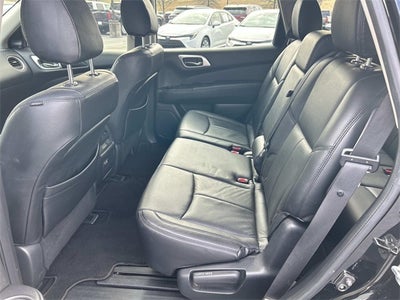 2020 Nissan Pathfinder SV