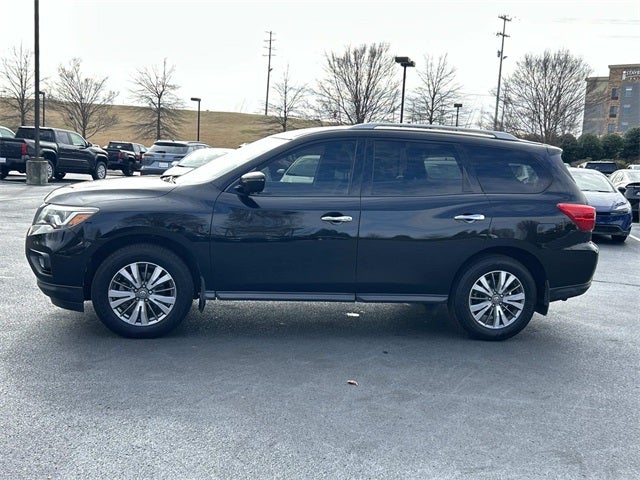 2020 Nissan Pathfinder SV