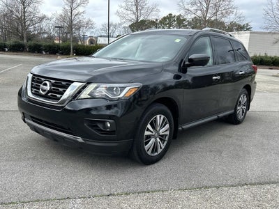 2017 Nissan Pathfinder SL