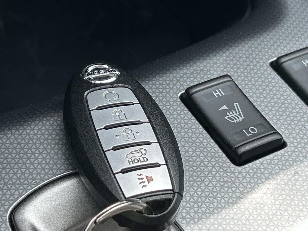 2017 Nissan Pathfinder SL