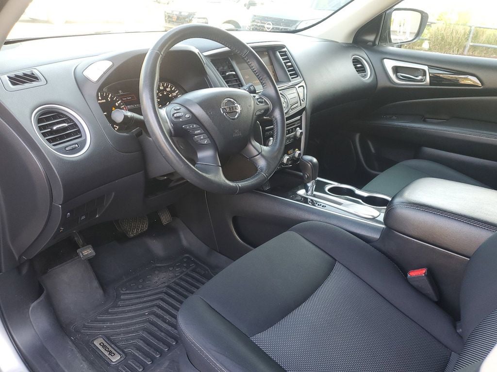 2019 Nissan Pathfinder SV