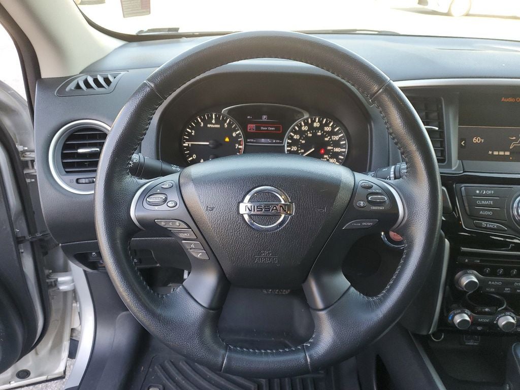 2019 Nissan Pathfinder SV