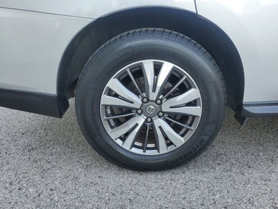 2019 Nissan Pathfinder SV