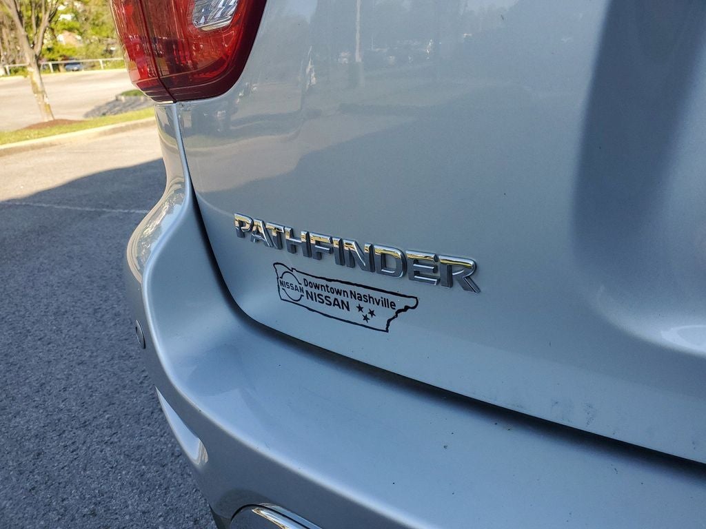 2019 Nissan Pathfinder SV