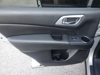 2019 Nissan Pathfinder SV