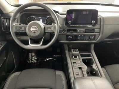 2025 Nissan Pathfinder S
