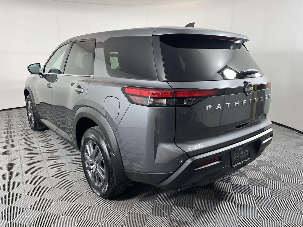 2025 Nissan Pathfinder S