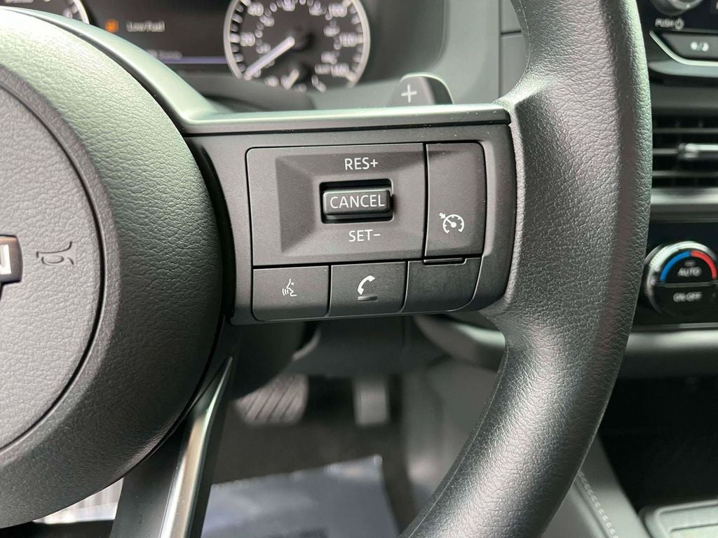 2025 Nissan Pathfinder S