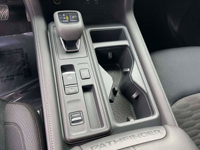2025 Nissan Pathfinder S