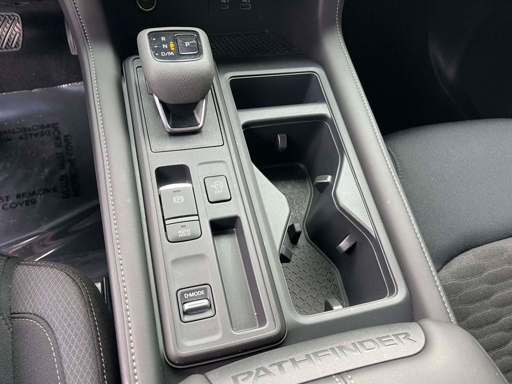 2025 Nissan Pathfinder S