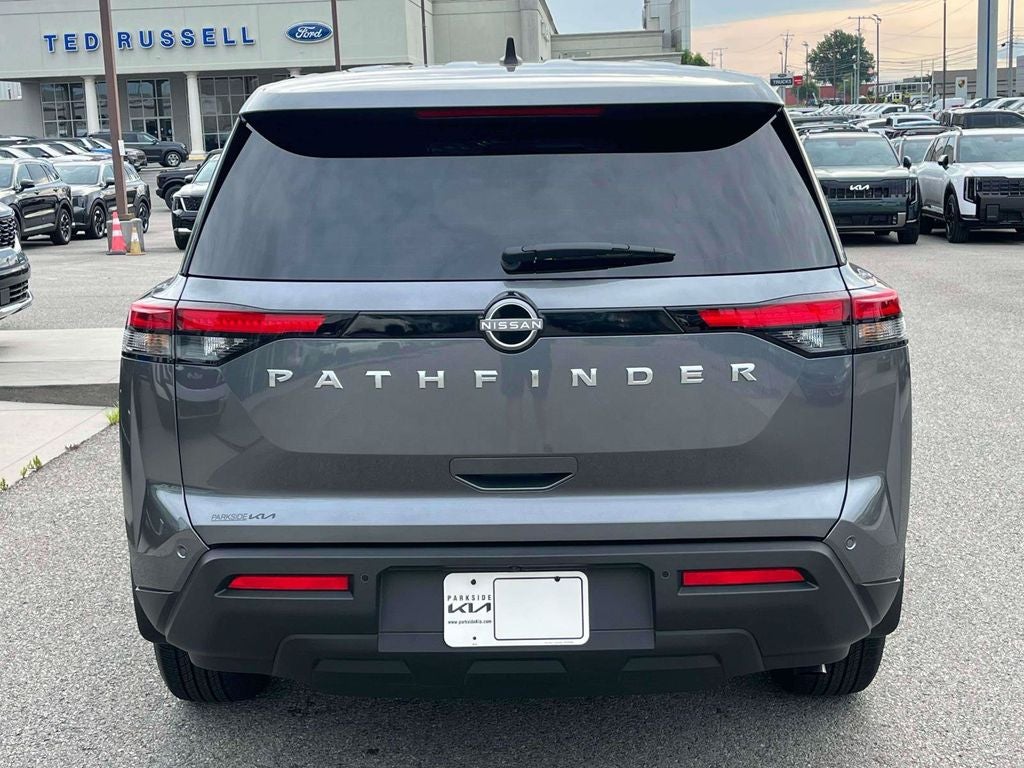 2025 Nissan Pathfinder S