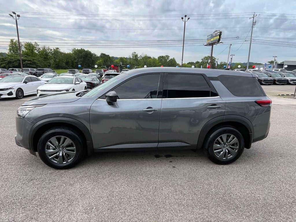 2025 Nissan Pathfinder S
