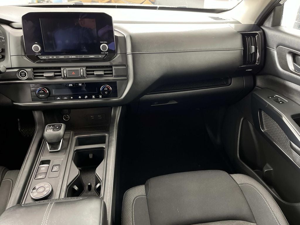 2023 Nissan Pathfinder S