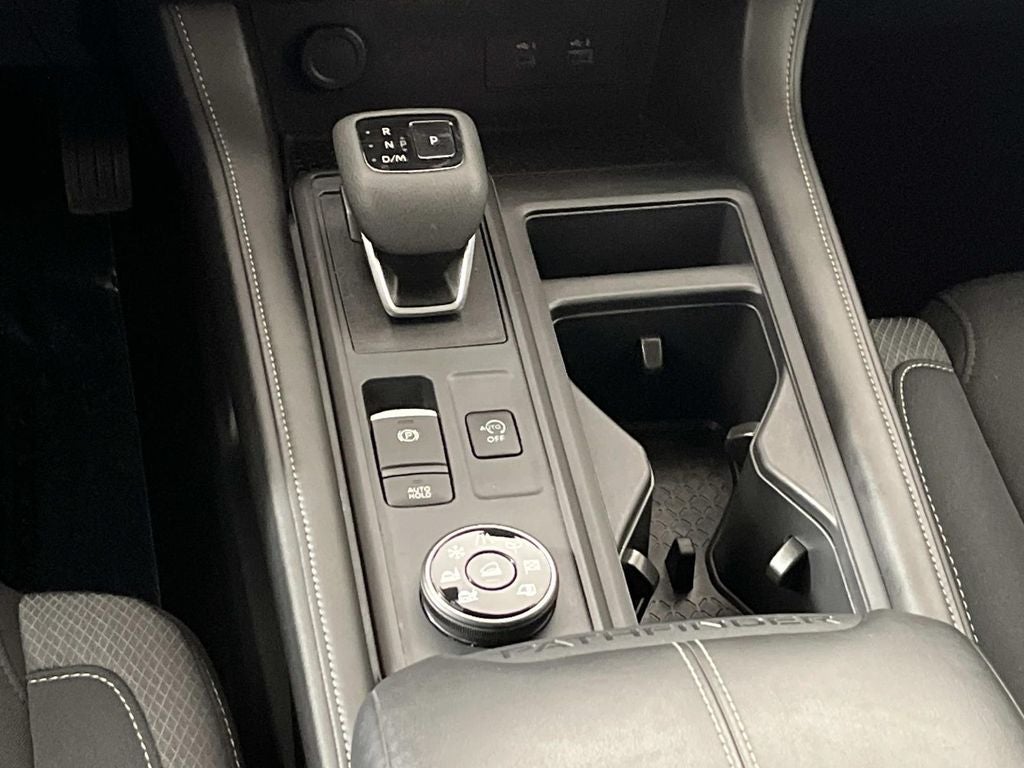 2025 Nissan Pathfinder S
