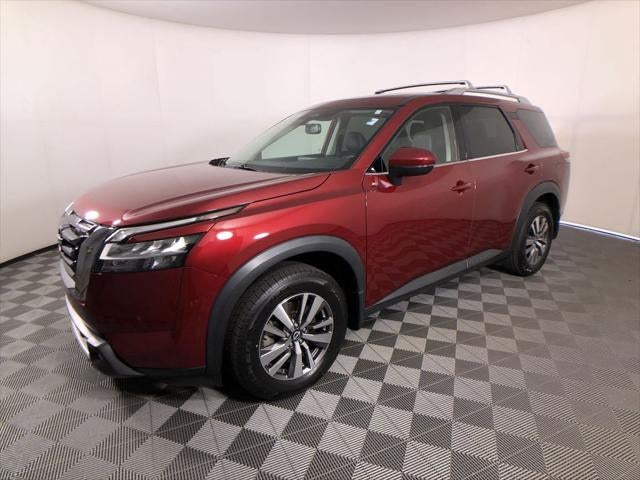 2022 Nissan Pathfinder SL
