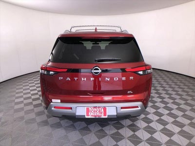2022 Nissan Pathfinder SL