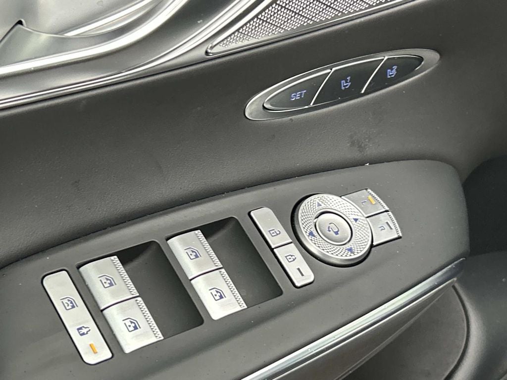 2024 Genesis GV70 2.5T