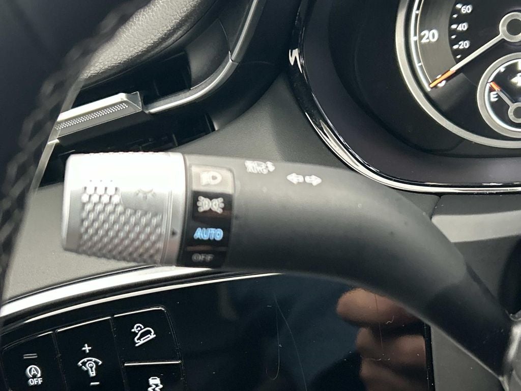 2024 Genesis GV70 2.5T