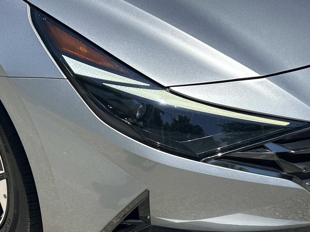 2022 Hyundai Elantra Limited