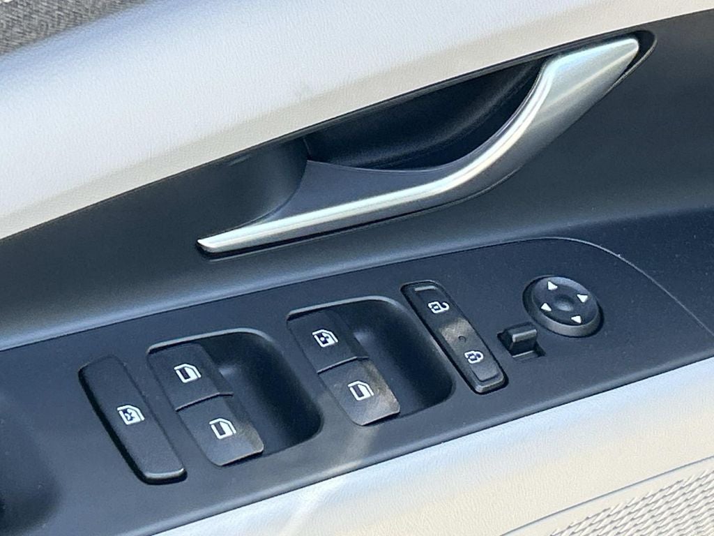 2022 Hyundai Elantra Limited
