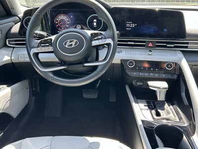 2022 Hyundai Elantra Limited
