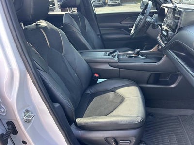 2024 Toyota Grand Highlander Hybrid MAX Platinum
