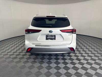 2021 Toyota Highlander Hybrid Platinum