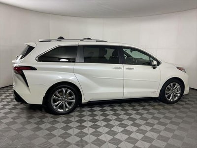 2021 Toyota Sienna Platinum 7 Passenger