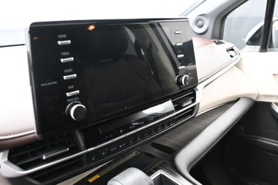 2021 Toyota Sienna Platinum 7 Passenger