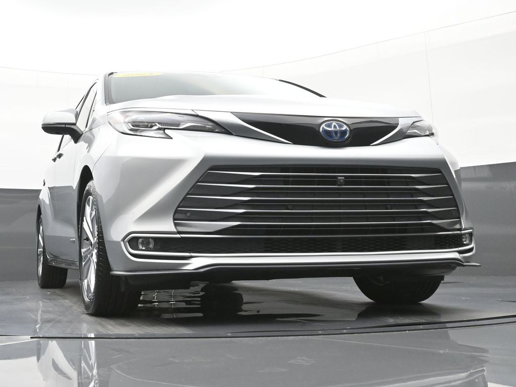 2021 Toyota Sienna Platinum 7 Passenger