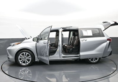 2021 Toyota Sienna Platinum 7 Passenger