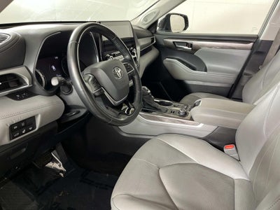 2021 Toyota Highlander Platinum