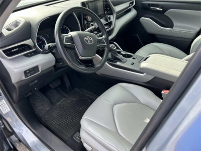 2021 Toyota Highlander Hybrid XLE