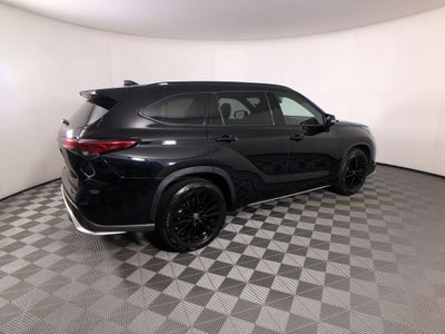 2023 Toyota Highlander XSE