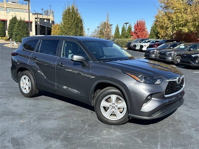 2024 Toyota Highlander LE