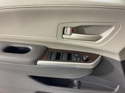 2024 Toyota Sienna LE 8 Passenger