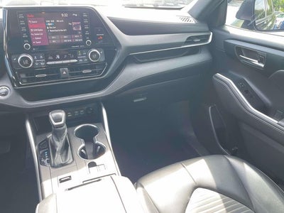 2022 Toyota Highlander XSE