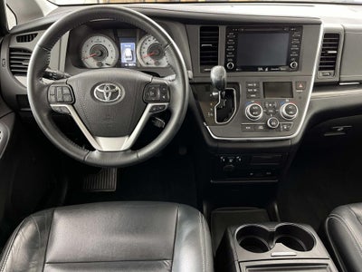 2019 Toyota Sienna SE Premium 8 Passenger
