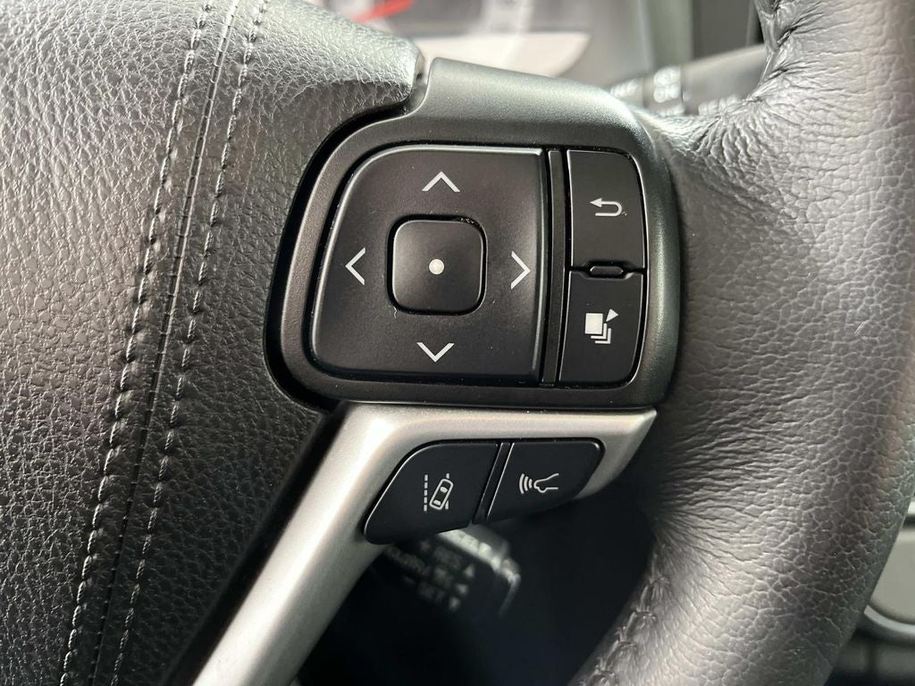 2019 Toyota Sienna SE Premium 8 Passenger