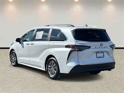 2024 Toyota Sienna XLE