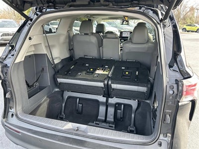 2024 Toyota Sienna XLE 7 Passenger