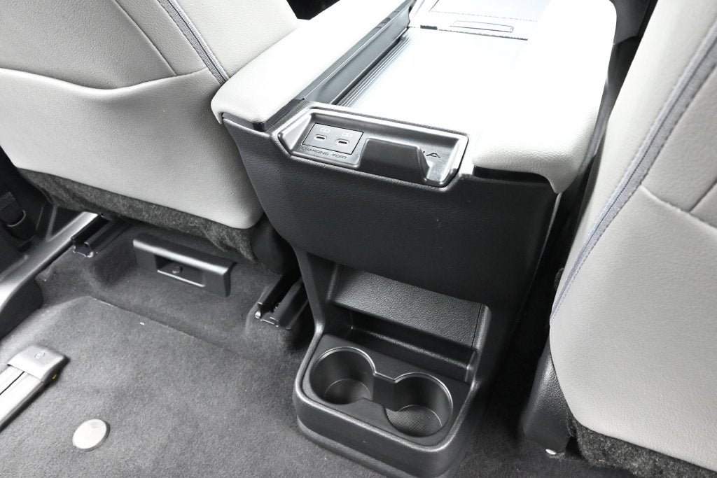 2026 Toyota Sienna XLE 8 Passenger