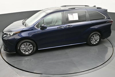 2026 Toyota Sienna XLE 8 Passenger