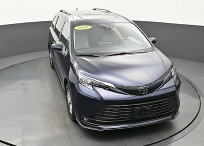 2026 Toyota Sienna XLE 8 Passenger